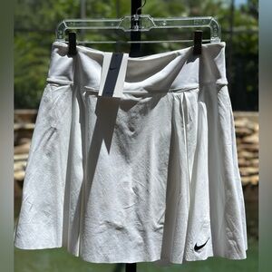 NIKE DRI FIT ADVANTAGE GOLF SKIRT W/SHORTS (L) DX1425-100